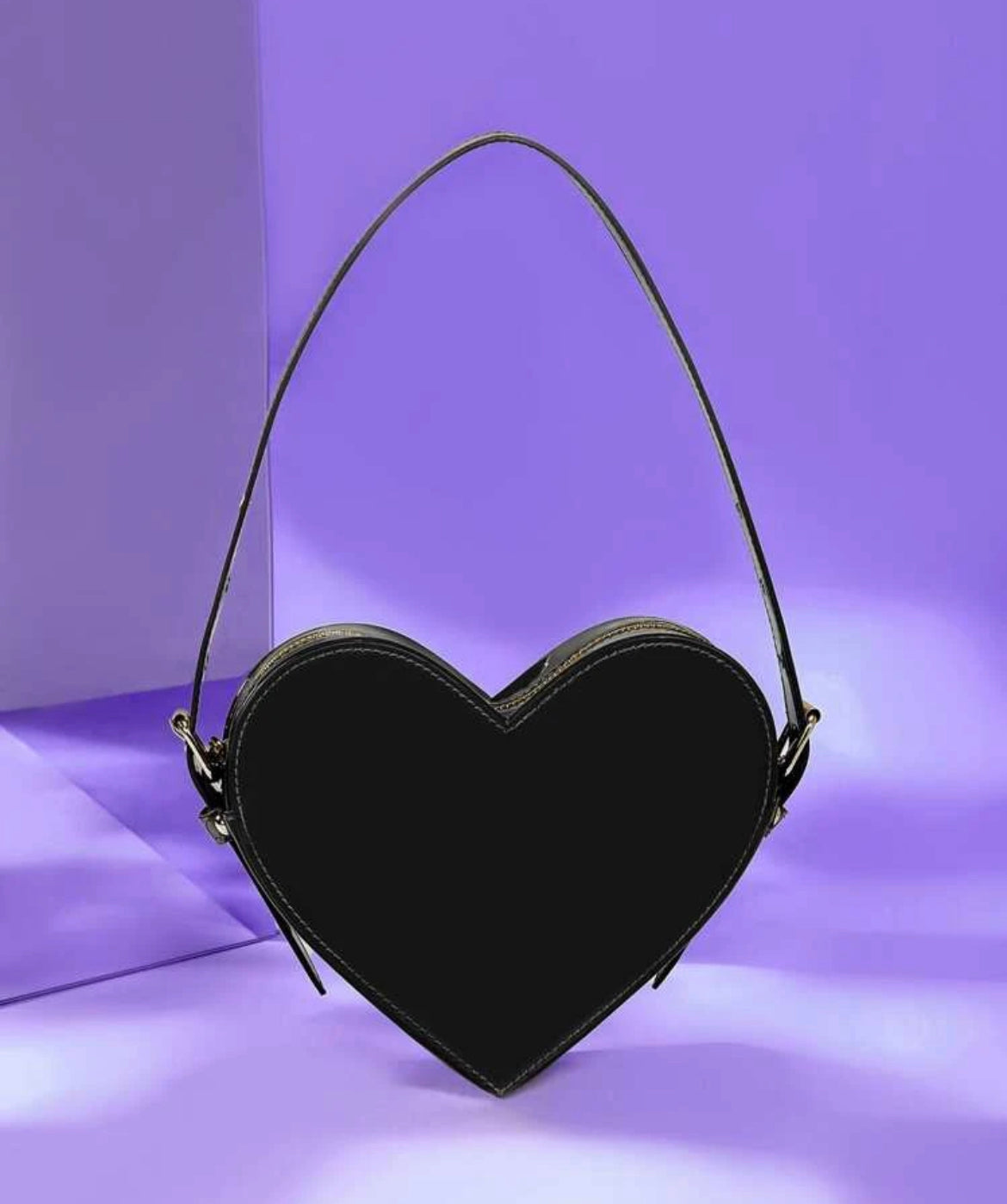 Black Heart Shaped Bag 🖤